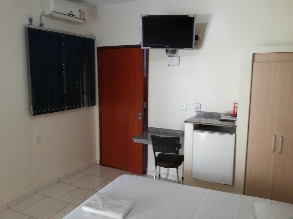 Hotel Casa Nova Várzea Grande Δωμάτιο φωτογραφία